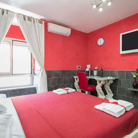 Angioini Aparthotel